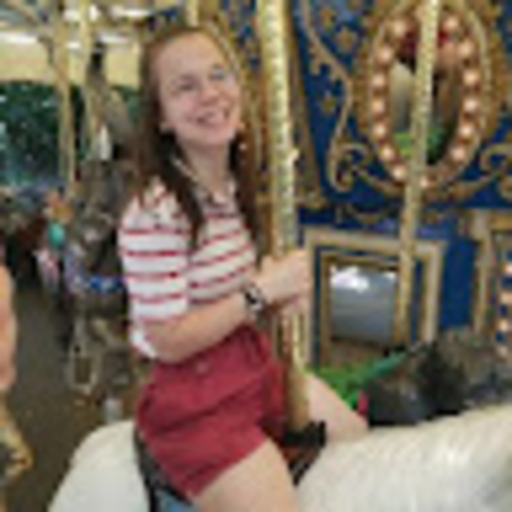 Meet your Posher, Elena